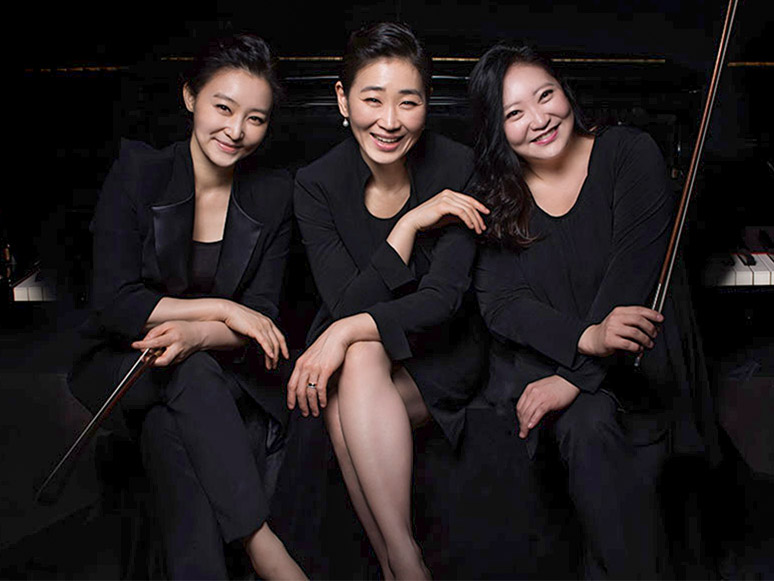 Seung-Yeun Huh mit ihren Schwestern Hee-Jung und Yun-Jung